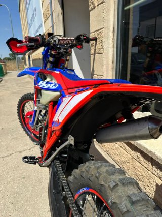Beta Racing 125 2024 Enduro Moto 2 tiempos