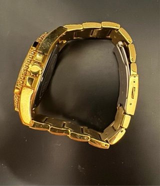 Reloj Guess Dorado con Cristales
