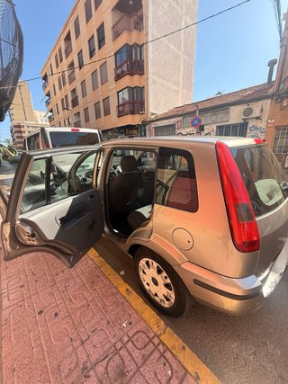 Ford Fusion 2003