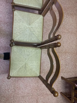 3 Sillas de Madera con Asiento de Fibra