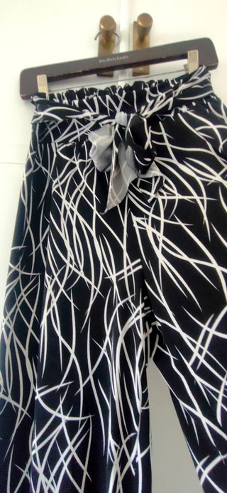 Pantalones anchos estampados