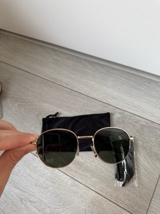 Gafas de sol Mango metal doradas polarizadas