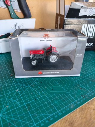 Tractor miniatura