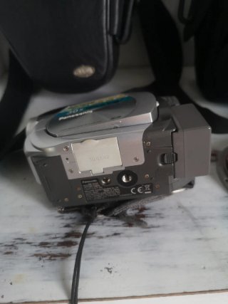 Videocámara Panasonic Plata y Negra