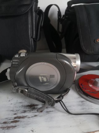 Videocámara Panasonic Plata y Negra