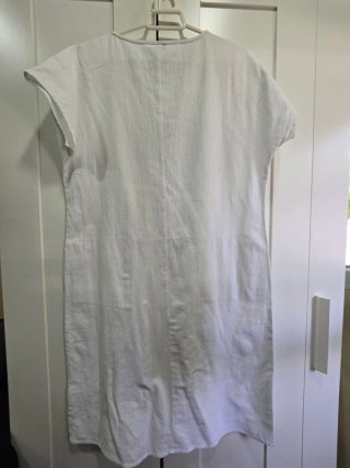 Vestido blanco lino estampado floral