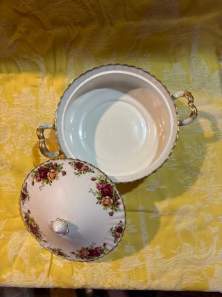 Legumbrera Sopera Royal Albert Flores Doradas