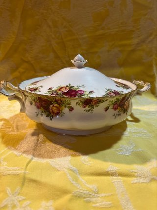 Legumbrera Sopera Royal Albert Flores Doradas