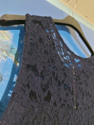Top in pizzo blu