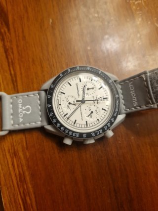 Omega x Swatch MoonSwatch 1965