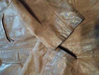 Chaqueta de piel marrón