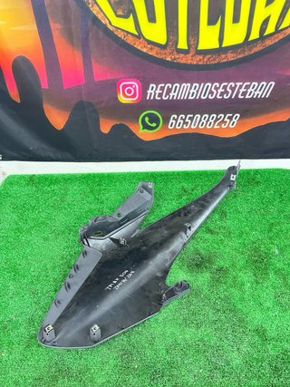 Tapa Delantera Derecha Yamaha TMAX 500 08-11