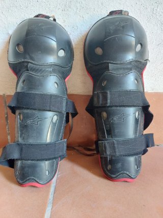 Espinilleras Moto Alpinestars