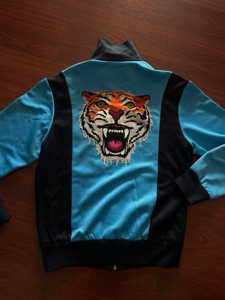 Chaqueta Gucci Turquesa y Negra