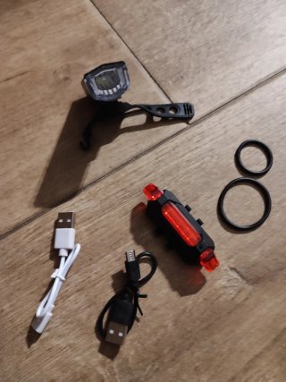 2 Luces LED para bicicleta nuevas a estrenar