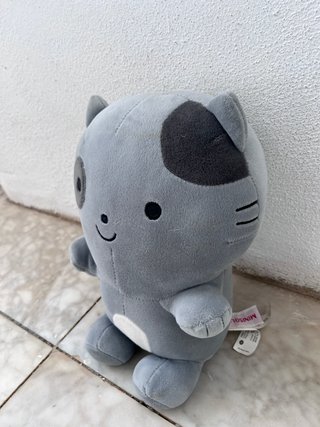 Peluche Gato Miniso - ¡Como Nuevo!