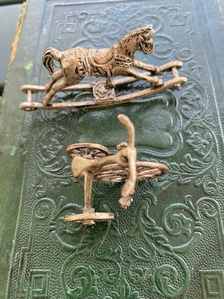 Pareja antiguas figuras miniatura de colección