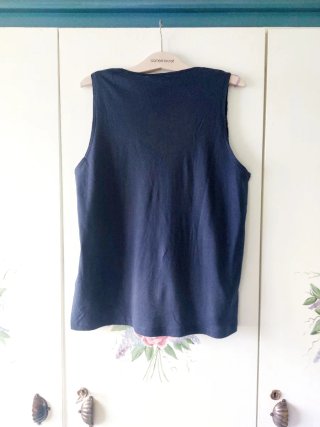 Camiseta de encaje azul marino