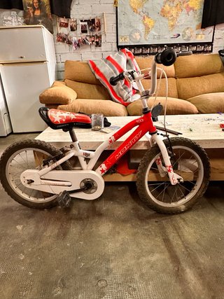 Bicicleta Monty Roja y Blanca
