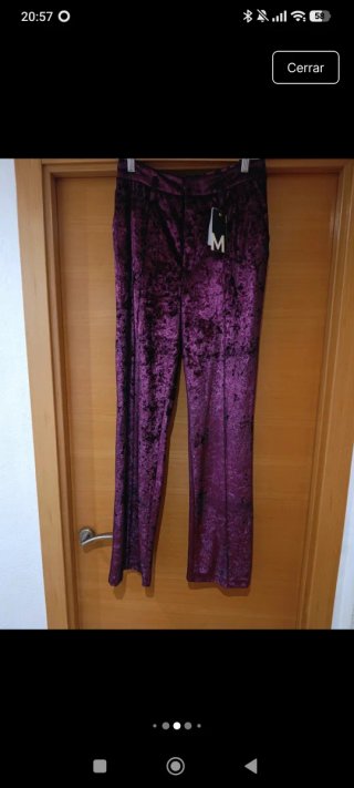 Pantalón vestir terciopelo morado fucsia