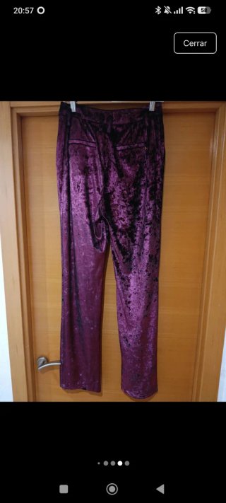 Pantalón vestir terciopelo morado fucsia