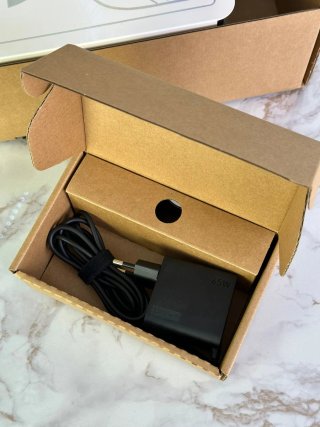 Lenovo Legion Go Z1 Extreme, console portatile con 512GB e potente processore