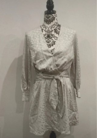 Vestido Guess Gris Perla Satinado Talla M
