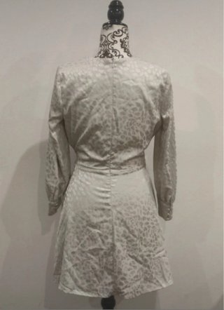 Vestido Guess Gris Perla Satinado Talla M