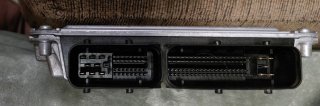 Centralita ECU Volkswagen polo 03E 906 033Siemens