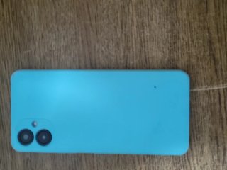Cover Samsung A06 Celeste e Telefono Bianco