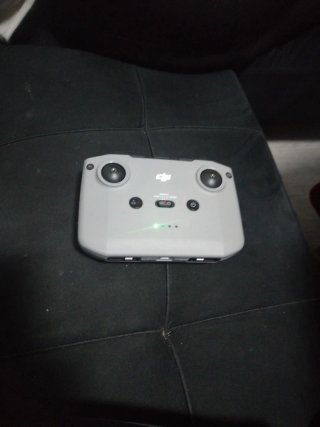 Mando DJI Gris