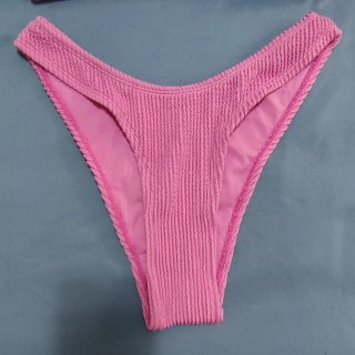 Bikini rosa texturizado Lefties estilo brasileño
