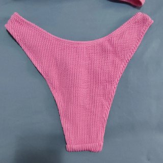 Bikini rosa texturizado Lefties estilo brasileño