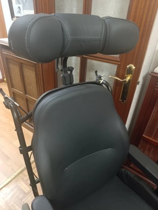 Silla de ruedas acolchada