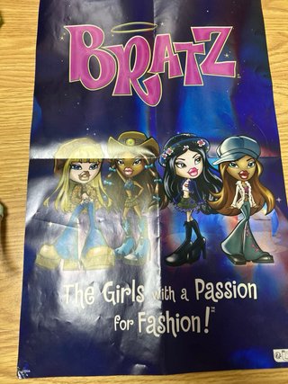 Lote Bratz Muñecas y Ropa