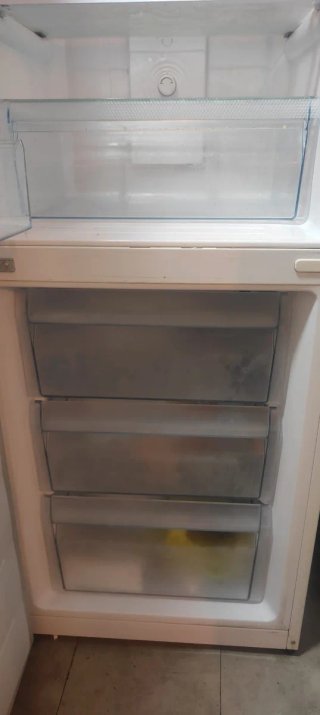 Nevera Daewoo blanca