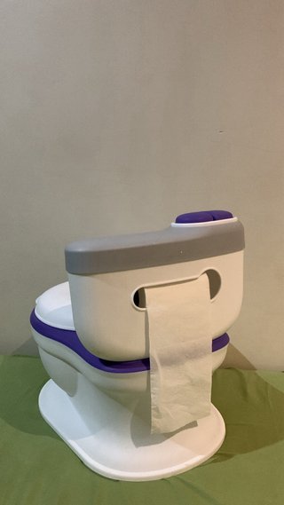 Orinal infantil morado y blanco