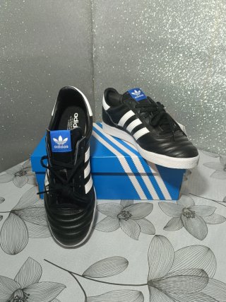 Zapatillas Adidas Gazelle Team Negras. De Piel