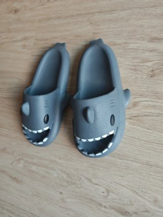 Chanclas Tiburón Grises