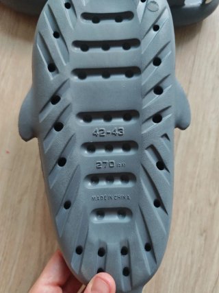 Chanclas Tiburón Grises