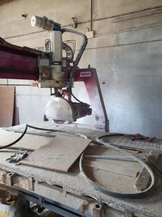 Maquina de cortar + marmol