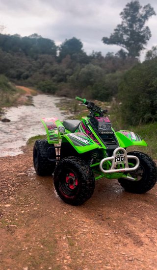 Kawasaki Quad Verde