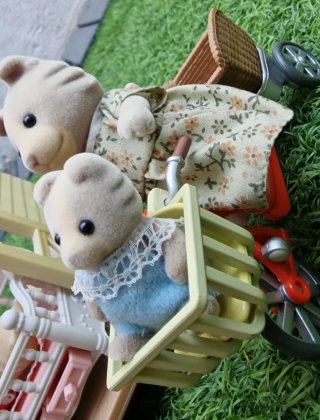 Familia Lobos Sylvanian Families