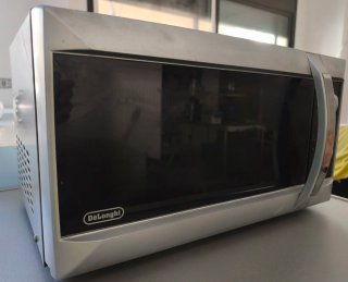 Microondas Delonghi Plata