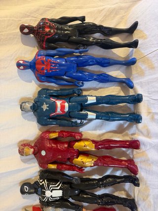 Figuras Dragon Ball Z y Marvel