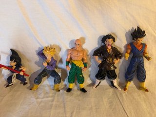 Figuras Dragon Ball Z y Marvel