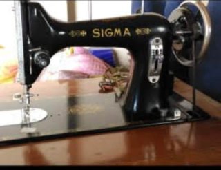 Máquina de coser antigua