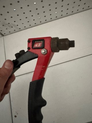 Remachadora profesional DATACOL