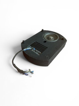 Subwoofer Ground Zero para rueda repuesto