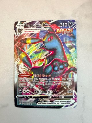 Carta Pokémon Umbreon VMAX 095/203